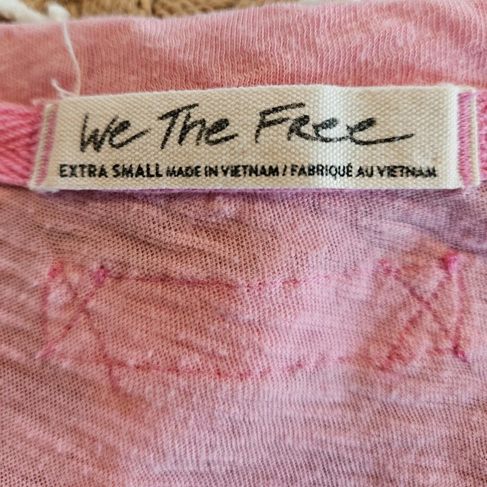 Free People We The Free Betty Tee Women XS Pink V-Neck Long Sleeve Boho Layering